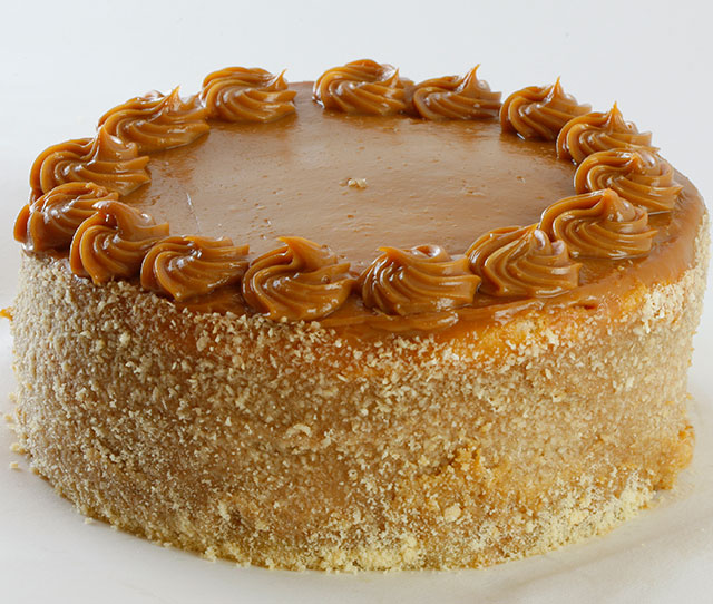 Torta Bizcocho Manjar Lúcuma